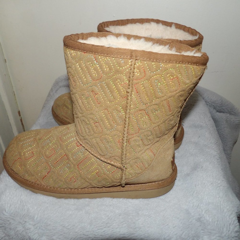 UGG Brown Logo Boots Sz 4 - Picture 6 of 8